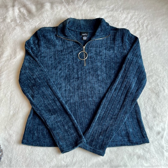Rue 21 textured long sleeve top, color dirty blue, size medium - Picture 1 of 2